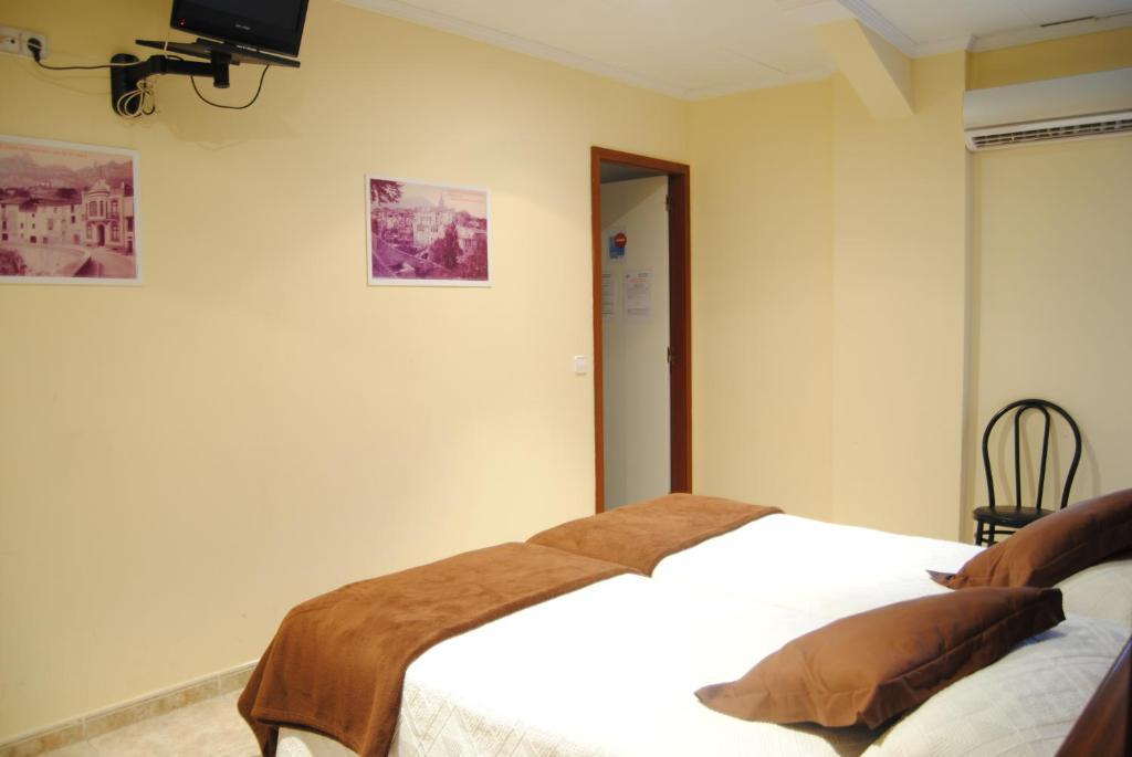 Guilleumes Montserrat Monistrol de Montserrat Room photo